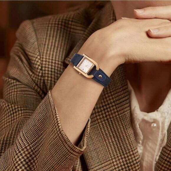 ?⏭️NIB Blue Leather Strap Horseshoe Shaped Square Case Quartz Watch main image 9